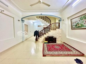 hơn 12 tỷ sở hữu căn mặt phố tt thanh xuân 40m x 5tầng, lô góc, ô tô tránh kinh doanh sầm uất!