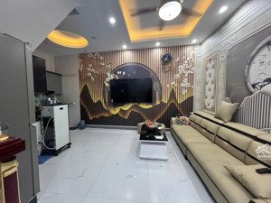 1 căn duy nhất! 5 tỷ 28m2 3t ngay chợ hà đông cuối bà triệu, cách ô tô đỗ 50m, nhà dân xây