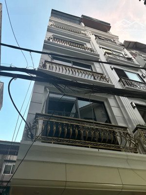 gara ôtô, thang máy, đường lạc long quân, dt 52m2, 6 tầng, 7p. ngủ