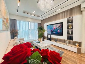 chính chủ em bán căn 3 phòng ngủ 104m2 giá 6,6 tỷ bao hết thuế phí tại resco cổ nhuế