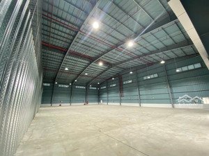 chính chủ cho thuê kho xưởng tại tiến xuân,thạch thất 1700m2,kho đẹp giá 50k/m2 lh:0989031677