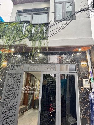 bán nhà_ p15, tân bình_ 2 tầng_ 32m2_ nhà mới dọn vào ở ngay_ 2 phòng ngủ, hẻm xh vài bước chân