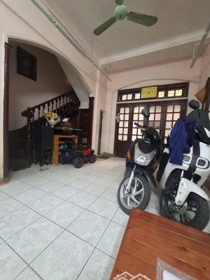 hoàng văn thái lô góc phân lô ô tô vỉa hè kinh doanh ngõ thông 2 thoáng cách phố 10m giá 18,6 tỷ