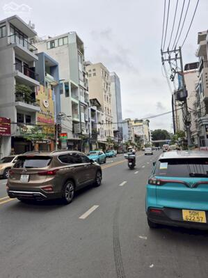 Bán nhà MT Siêu Vị Trí - Hoàng Hoa Thám - ngay GA T3 - DT 80m2 - 4 tầng - giá 20.6 tỷ