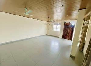 cho thuê phòng studio 50m2 đối diện hateco hoàng mai, giá 5m5/tháng