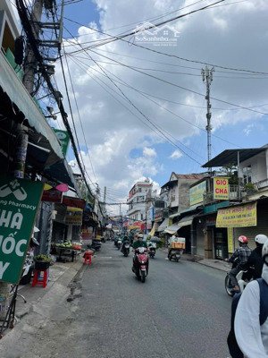 mặt tiền kinh doanh đường trần quang cơ. dt :4x18m, nhà 2 lầu ngay chợ giá 8.7 tỷ tl