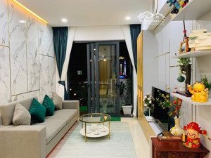 chính chủ cần bán emerald celadon city - 63m2 (2pn - 1wc), full nội thất, tầng cao, giá: 3.95 tỷ