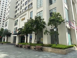 cần bán chân đế thương mại tầng 1 green stars phạm văn đồng 150m2 đang sẵn dòng thuê, giá 105tr/m2