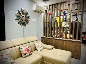 cần bán căn hộ 3pn + 2wc khu ruby có ban công - giá 4.9 tỷ (bao thuế phí) - view công viên - full