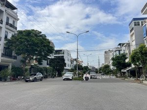 lô góc 60m2 mặt đường đôi 30m lô 9 mr lê hồng phong