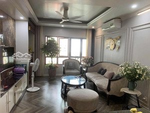 chính chủ bán căn 90m2. tầng trung. 2pn-2vs full nội thất cực đẹp. cửa b ban công đ.