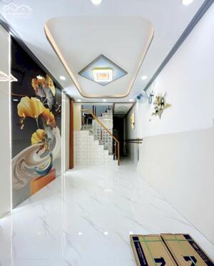 Nhà mới đẹp ở ngay - Hẻm 3m - 2PN 2WC - Hướng Đông