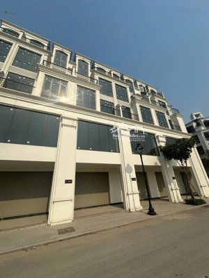 chính chủ bán biệt thự liền kề đẹp nhất khu c geleximco dt 120m2 x4 tầng giá 22 tỷ.lh 