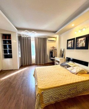 khu phân lô lô góc ngõ thông 10m ra phố - ô tô vào nhà