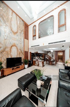 nhà đẹp phố hồng tiến - thang máy - ngõ thông oto 7 chỗ