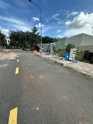 bán gấp miếng đất kdc tân hiệp tân uyên bình dương