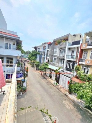 đối diện nhà ga t3 tân sơn nhất - lô góc 2 mặt tiền - 3 tầng - tân bình - 10,5 tỷ