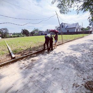 bán 6 lô đất liền kề 1300m ven khu công nghiệp 150ha, 5x25m2, chỉ 220 triệu/lô sổ đỏ giao dịch