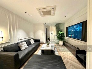 bán nhà 38m2x6t thang máy, lô góc 2 mặt thoáng phố hào nam. 20m ra oto. giá 10,2 tỷ. quận đống đa.