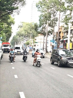 bán nhà mặt phố trần hưng đạo, 48 tỷ, 84 m2, q1, hcm - hot!