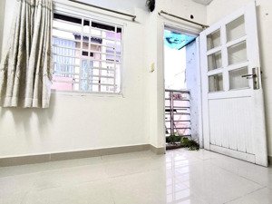 p6 tân bình. ngay khu bắc hải sát q10. chỉ từ 2tr8 bao hết chi phí. giờ giấc tự do, không chung chủ