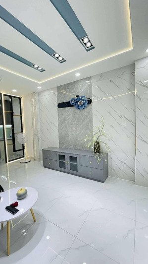 siêu phẩm nhà đẹp phùng chí kiên hẻm 4m thông 40m chỉ 4.08 tỷ