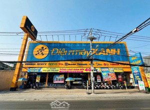 bán khuôn đất 390m2 tọa lạc ngay trung tâm thương mại gigamall, ctxd hầm 7 tầng, giá 35,5 tỷ