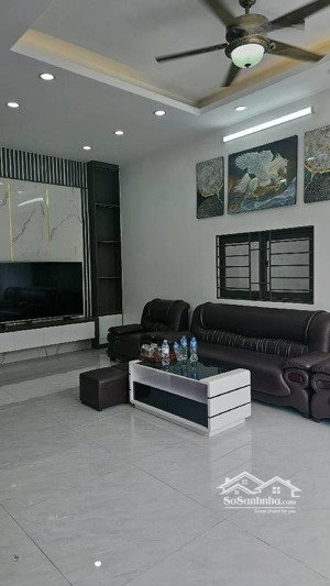 chính chủ bán nhà ngũ hiệp, 6 tỷ 60m2, ô tô đỗ cửa, đầy đủ nội thất, nhiều tiện ích xung quanh