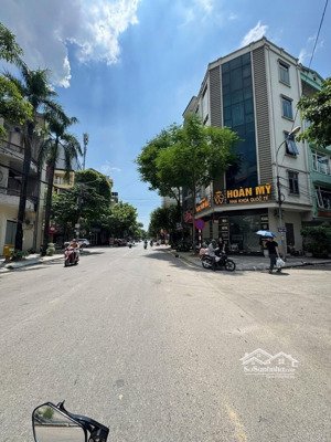 cực hiếm, bán nhà văn phú, hà đông, căn góc 70m2, vị trí trung tâm, giá chỉ 11.9 tỷ