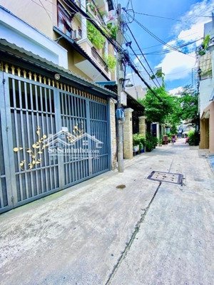 nhà 4 tầng btct vườn lài hxh thông 9,5 tỷ