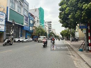 mặt đường tô hiệu lô góc ,f0 gốc dân tâm huyết .diện tích 102m2 ngang 4m6