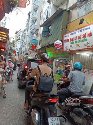 bán nhà-cầu giấy- ngõ thông- diện tích 40m-nhà 4 tầng-giá nhỉnh 9tỉ có thương lượng