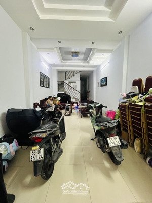 nhà 3 tầng nguyễn quang diêu hẻm 6m 8,55 tỷ