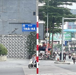 duy nhất 1 căn thái hà đống đa hơn 200tr/m2, ngõ thẳng ô tô gần, dân xây, mặt tiền rộng