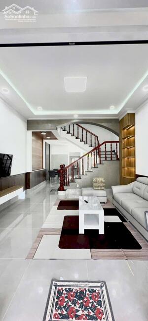 NHÀ 1 TRỆT 1 LẦU MỚI GIÁP RANH PHƯỜNG 4 VĨNH LONG