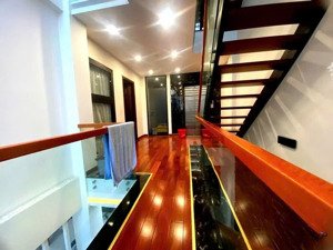 bán nhà hoàng văn thụ 83m2 4 tầng - 20 tỷ - có thang máy