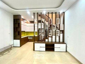 siêu phẩm dân xây tầm tiền bay nhanh 50m ra mặt phố nhà mới đón tết nhà 5 tầng 32m2, giá 7,8 tỷ