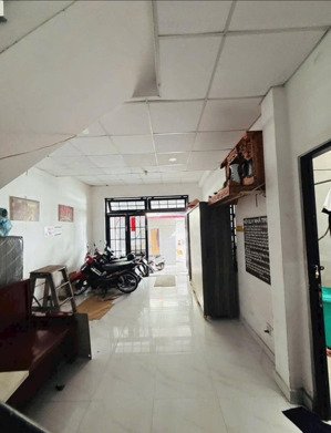 bán nhà 4 tầng phường tân thuận quận 7 cũ. diện tích 88m2 ngang 5m giá rẻ chỉ 6,4t