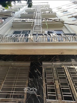 bán chdv phố mễ trì thượng. 60m x 7t x 16 pkk. giá 18.5 tỷ