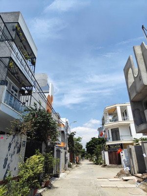 chủ giao bán nhà 1 trệt 2 lầu dự án châu long, long phước tp. thủ đức