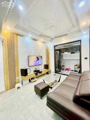 Bán nhà mặt phố Nguyễn Hoàng 78m2 vỉa hè rộng ngõ ô tô thang máy 42 tỷ