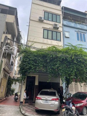 phố gia quất nhà mặt đường lô góc ô tô đỗ ngày đêm giá 7,2 tỷ