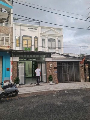 nhà 1lầu mới mt đường thạnh lộc 31,phường tl,quận 12