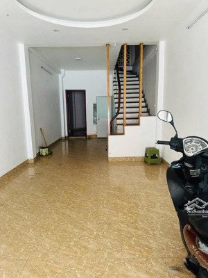 bán nhà phú diễn 50m, phân lô kinh doanh sầm uất,ô tô tránh nhau, view đh tài nguyên và môi trường