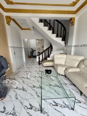 bán nhà mặt tiền nguyễn văn luông 4 tầng, 4x10m, 4pn, vị trí kinh doanh sầm uất, giá 8,45 tỷ