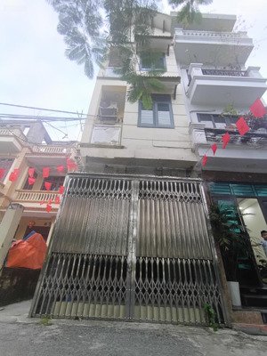 bán nhà phường giang biên long biên
