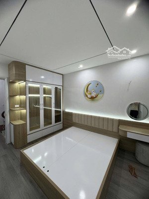 nhà đẹp trung tâm mỹ đình-nhà 5 tầng -ngõ rộng -nở hậu - giá 8tỷ nhỉnh - full nội thất - tiện ích