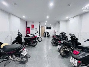 gà đẻ trứng vàng khu phạm văn đồng dòng tiền 6%/năm chdv 9 phòng full khách, chỉ nhỉnh 7 tỷ