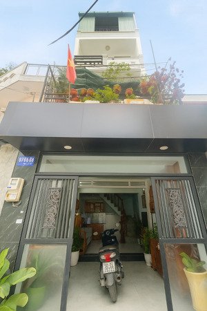 bán nhà 5 tầng ngay aeon tân phú chỉ 4.95 tỷ. dt: 4x10m. hẻm thông rộng, thoáng. sổ hồng hoàn công