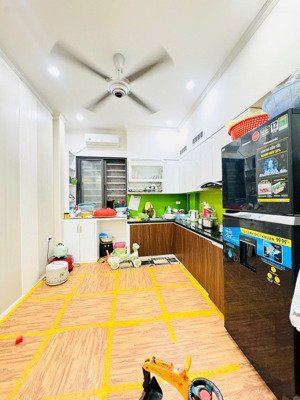 nhà đẹp long lanh ngõ ngọc thuỵ, giá 8.15 tỷ, 40m2x5t, ảnh thật